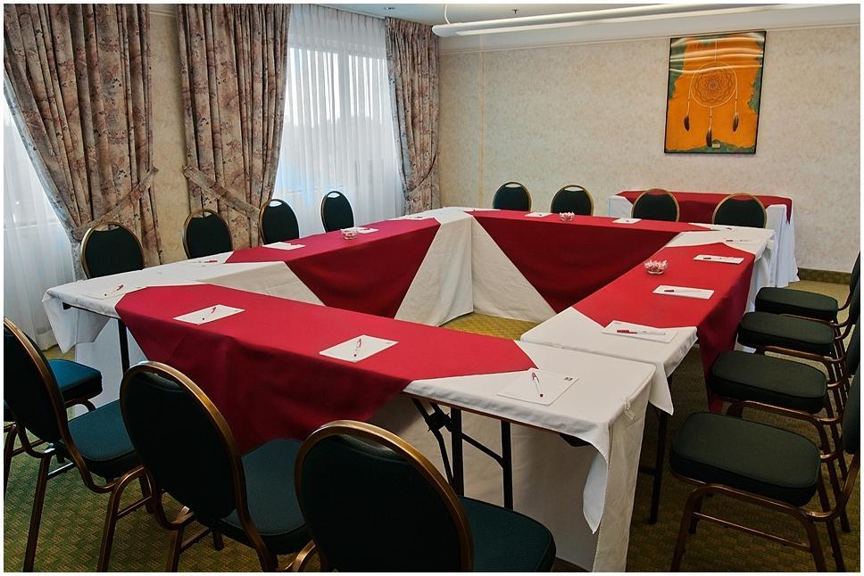 Clarion Hotel & Conference Centre Форт Ери Екстериор снимка