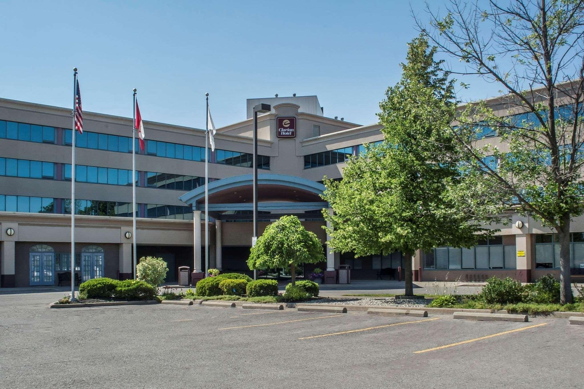 Clarion Hotel & Conference Centre Форт Ери Екстериор снимка